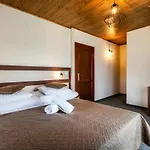 Czeho House Dağ evi *